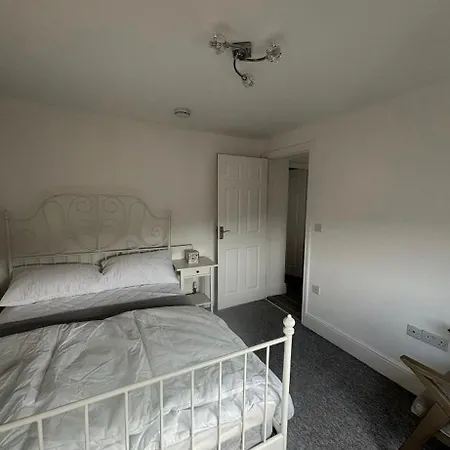 Cardiff/Pernath Home2 Room photo