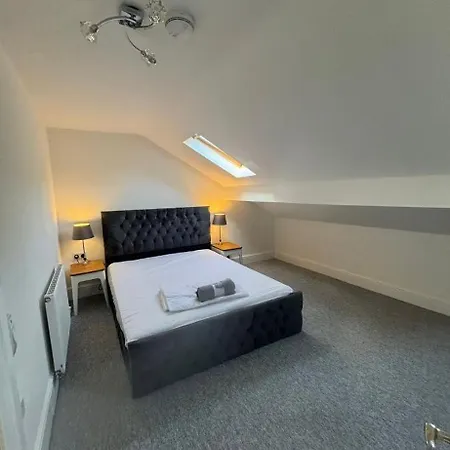 Cardiff/Pernath Home2 Room photo