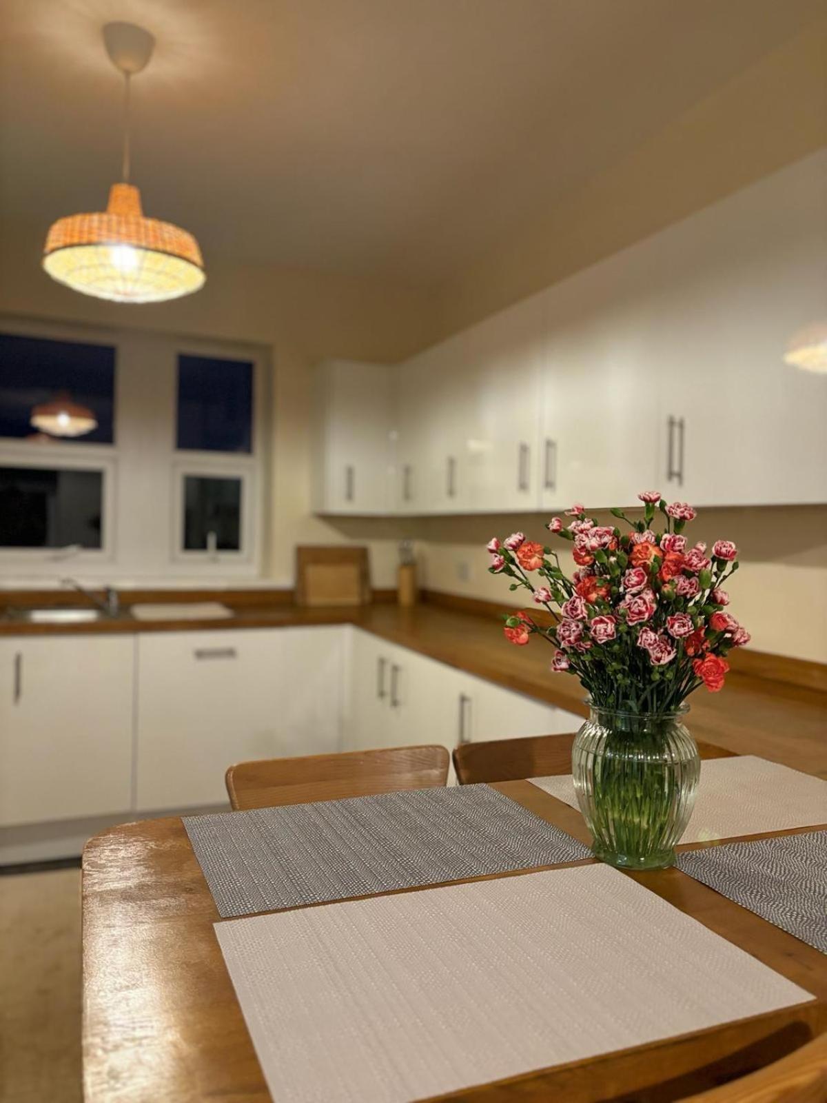 Apartment Cardiff/pernath Home2 *