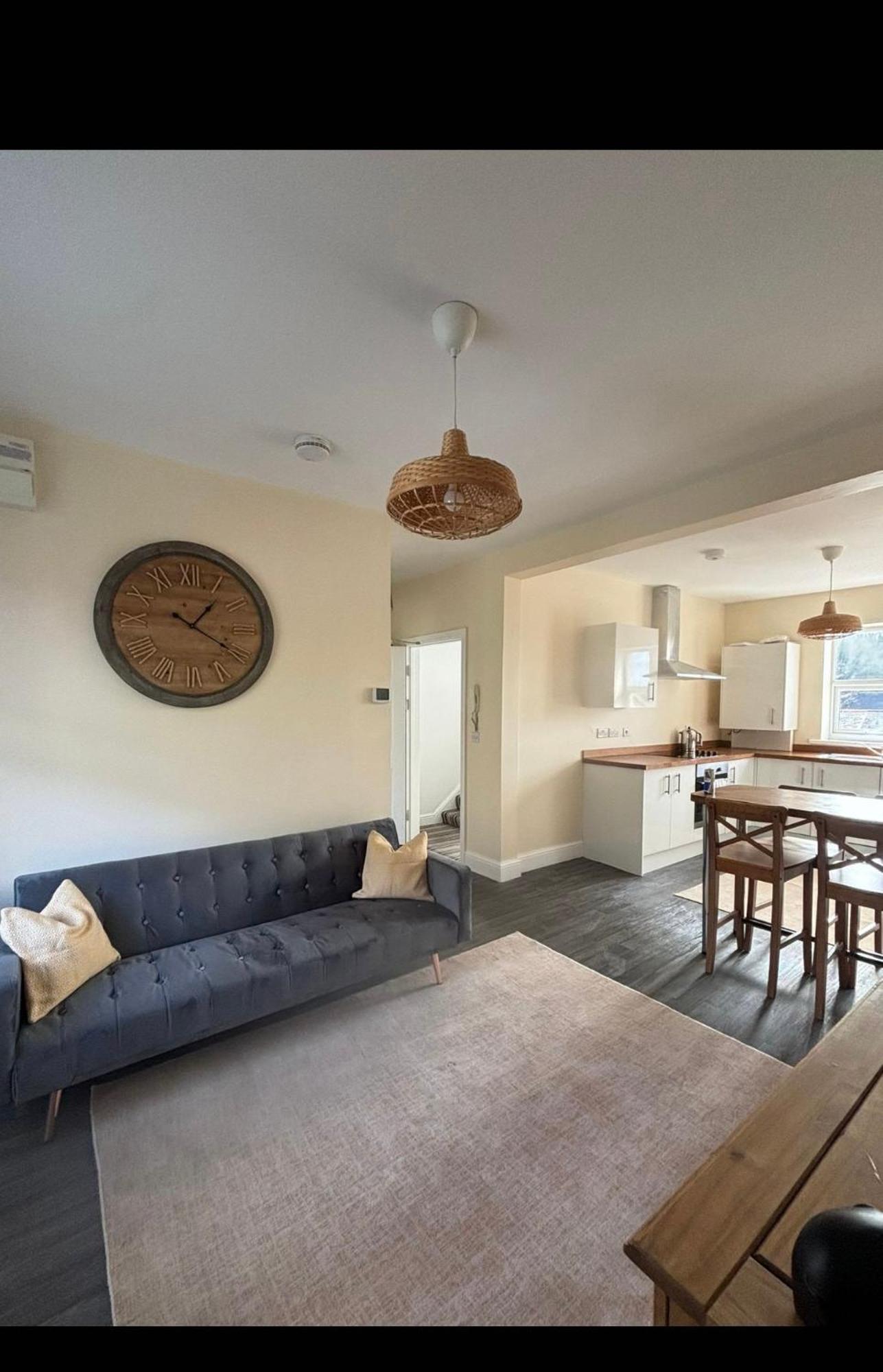 Apartment Cardiff/pernath Home2 *